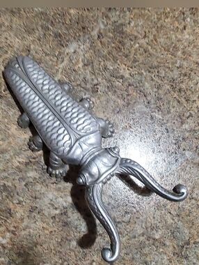 VINTAGE BEETLE CAST METAL ALUMINUM BOOT JACK. COLLECTIBLE. REMOVE  BOOTS